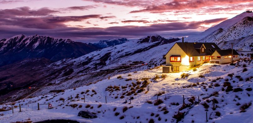 Quels travaux faire soi-même pour la construction d’une maison en kit à Tignes ?